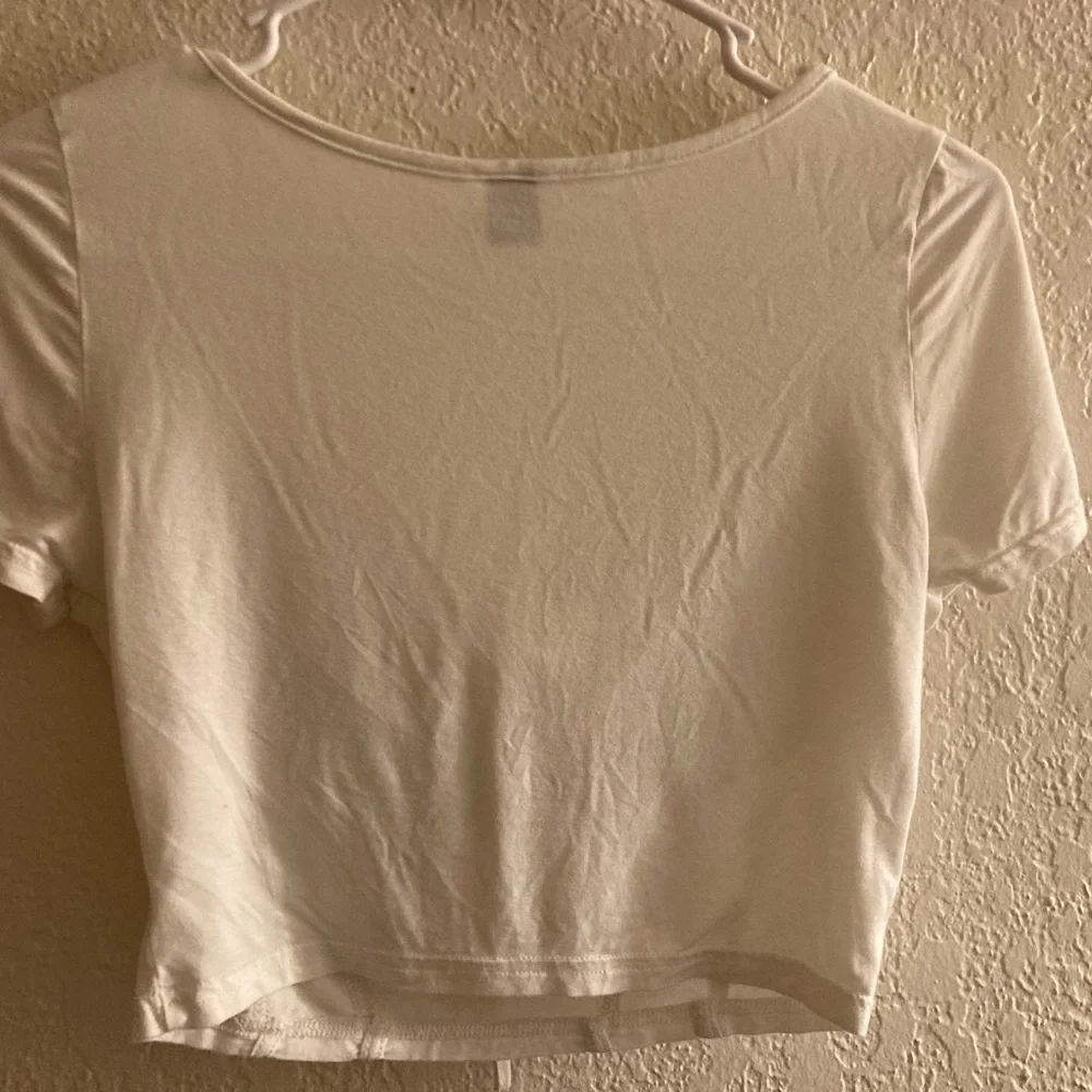 SHEIN crop/halter top - Picture 3 of 4